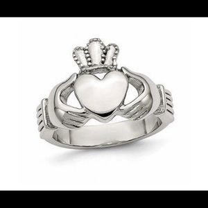 Men's Claddagh Ring in Stainless Steel